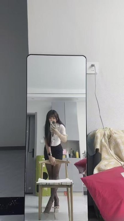 高挑小姐姐莹莹