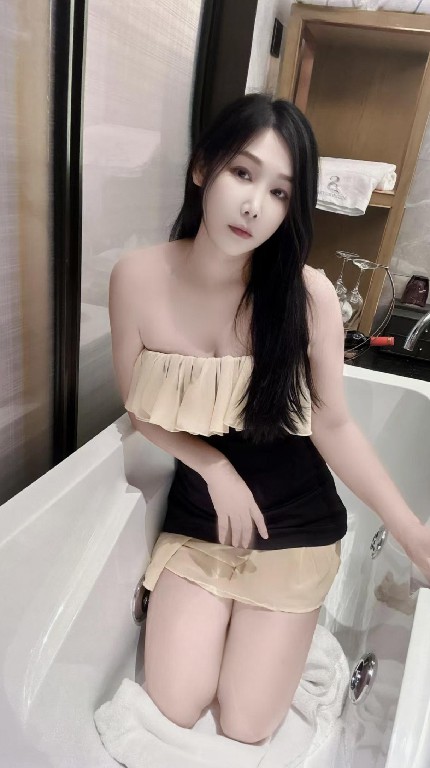 性感长腿妹刚下海