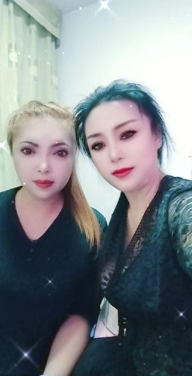 可以双飞的熟女