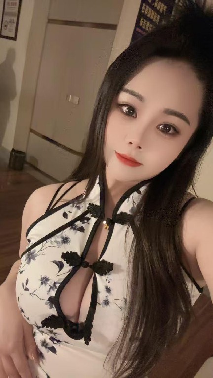 闵行性感巨乳婉婷