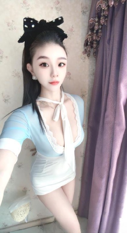 艳舞瑜伽老师可儿