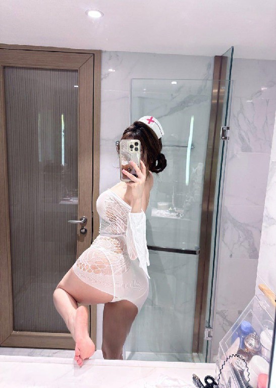 蜜桃臀下海兼职