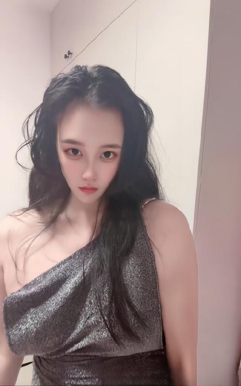 迷人小姨妹儿