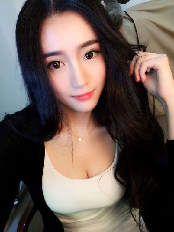 性感美乳小姐姐