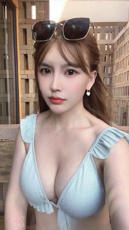 服务系颜值诗诗