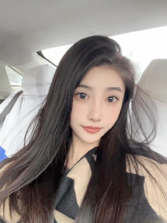 网红清纯小辣妹