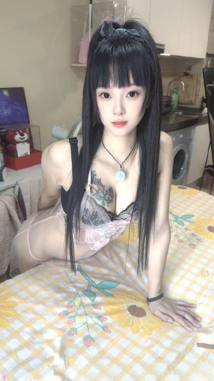 双飞盼盼姐妹花