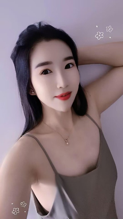 肤白貌美少妇贼骚活好