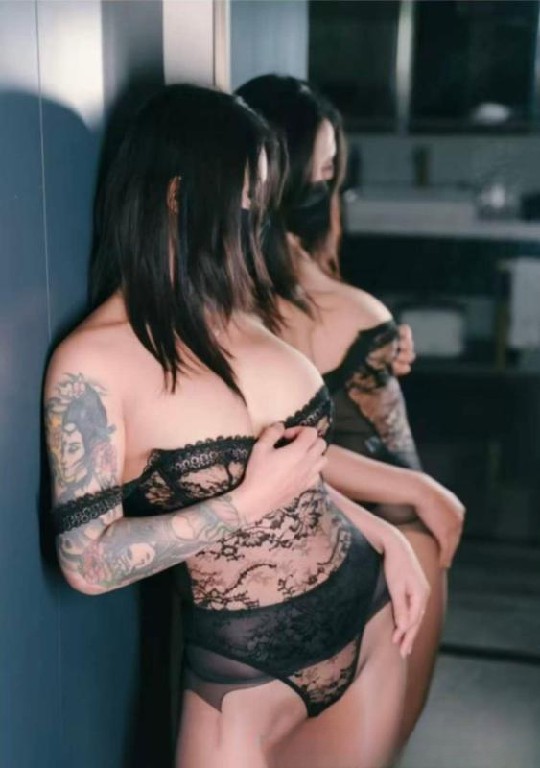 古镇御姐爆乳纹身厌厌