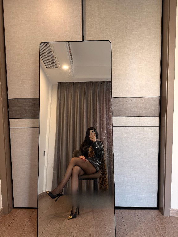 高质量包臀裙长腿校花