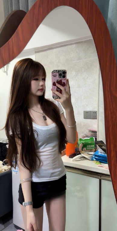 体验年轻个人妹子