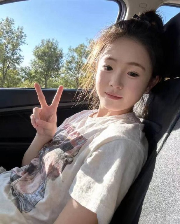 阳光清纯可爱妹天天