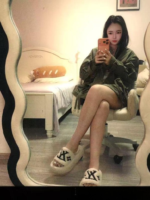 静安菲菲小可爱