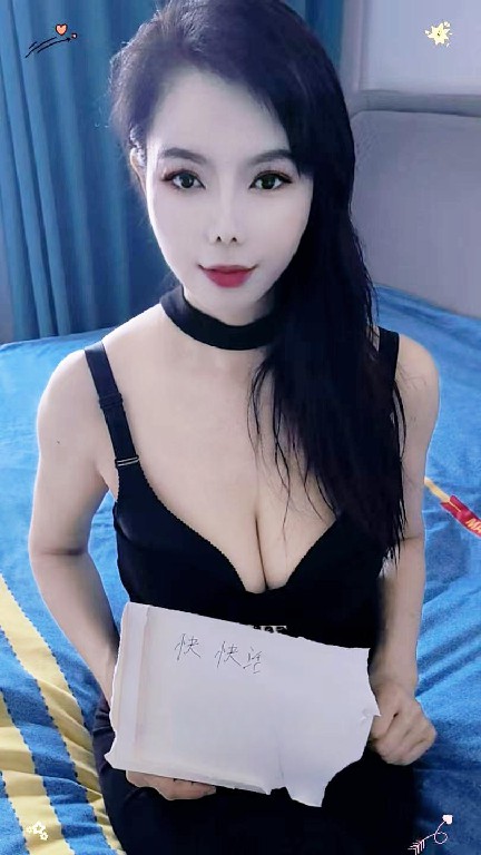 晨炮空姐蓉蓉抓龙筋