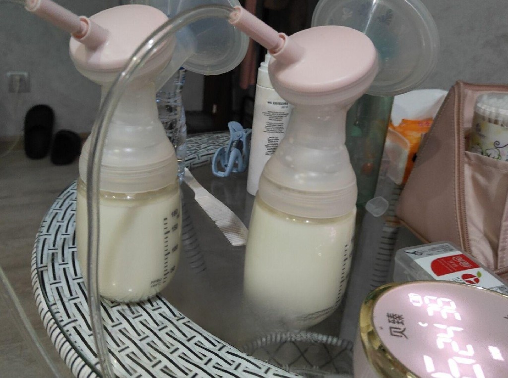 哺乳期巨乳奶妈