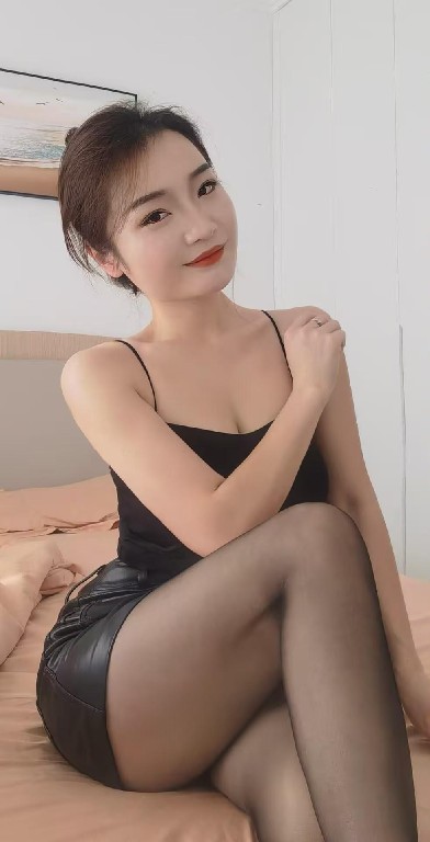 水润紧致清纯嫩妹