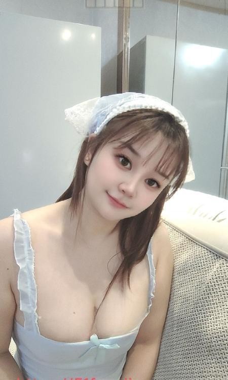 巨乳服务系骚妇