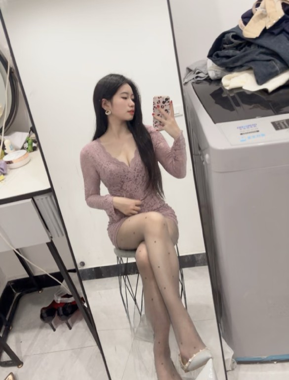 巨乳少妇御姐会玩很骚