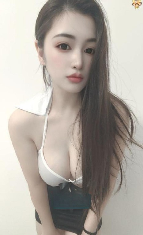 新下海的泻火小妹三点粉嫩