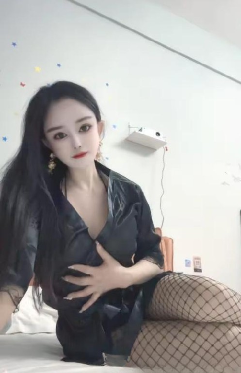 贴身热舞调情的波老师