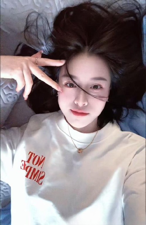 长宁气质短发御姐