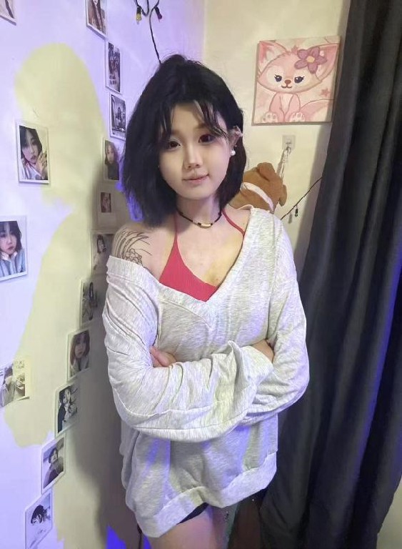 铁西大胸纹身妹妹