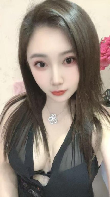 青岛天然美乳御姐