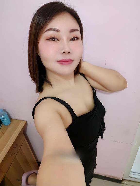 房山情趣服务系骚少妇