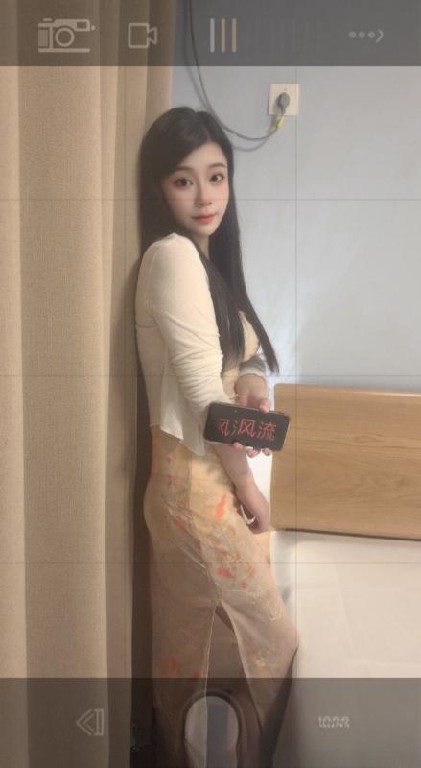 出击双飞姐妹花