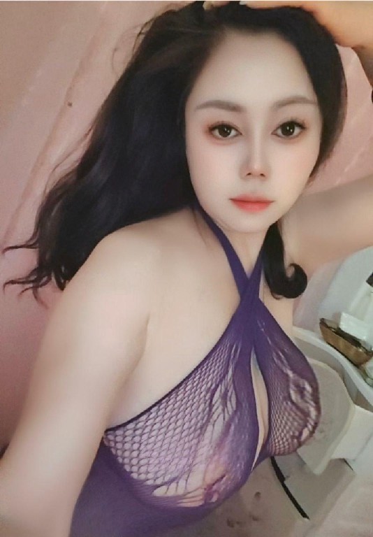 巨乳服务系啊美