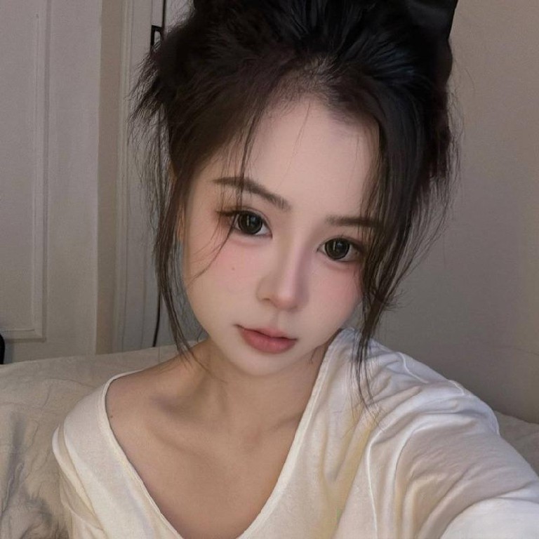 天河出击制服反差妹