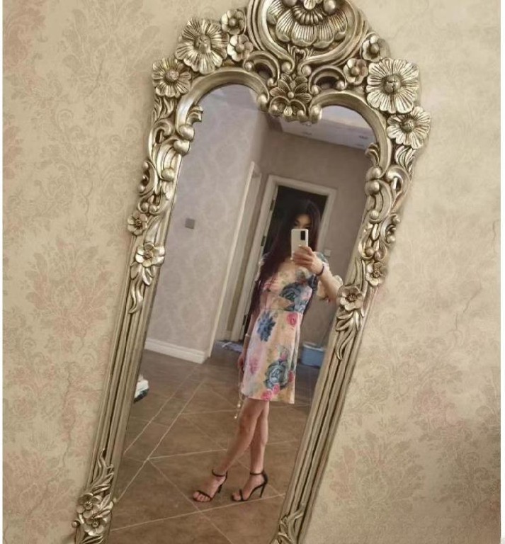 长腿服务性老妹