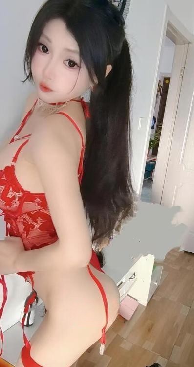 00后喷水妹