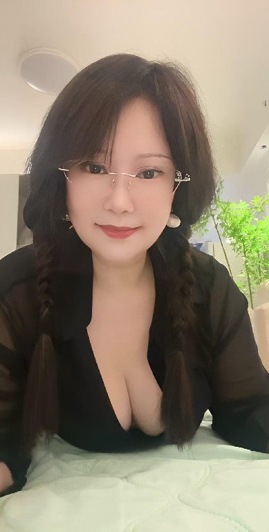 骚少妇大臀会jin