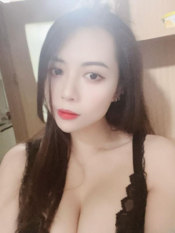 兼职风韵犹存乐乐