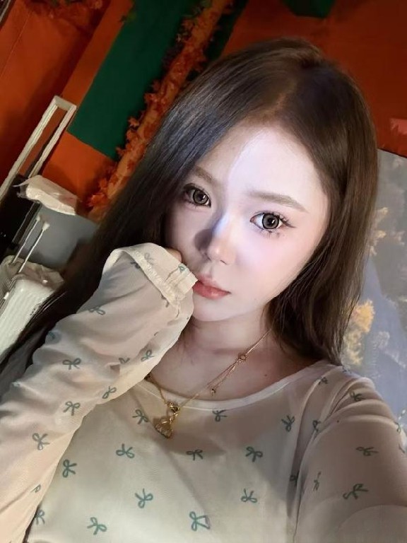 性感年轻小骚货