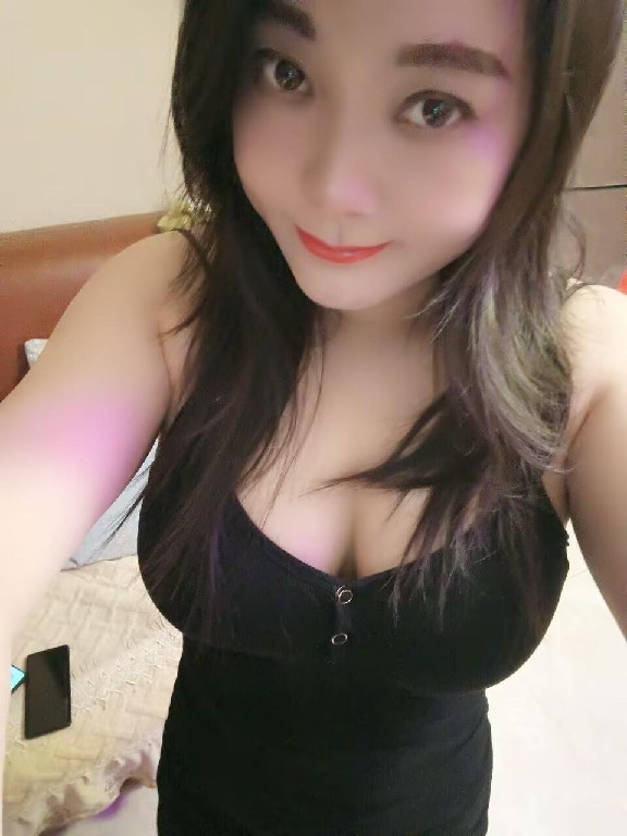 巨乳天花板梅儿