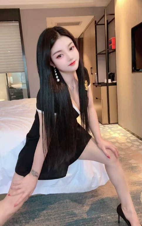 性感粉嫩多汁小骚货