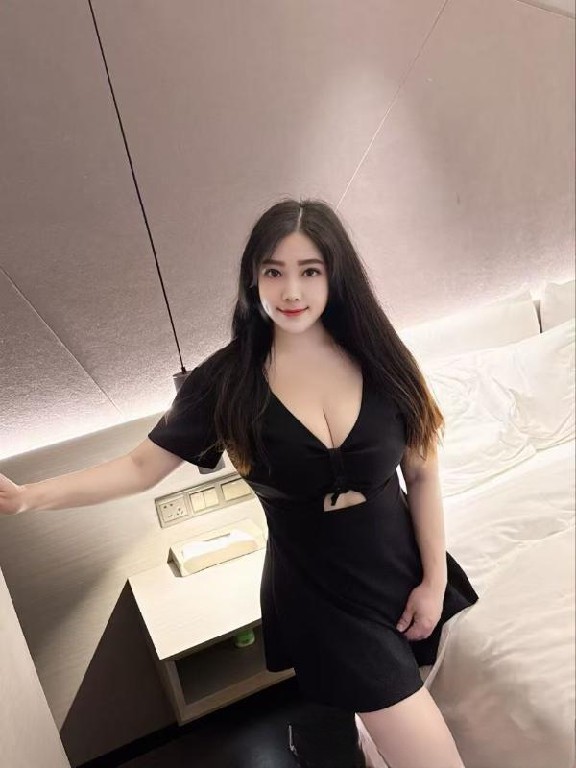 姑苏城外肥臀大美妞