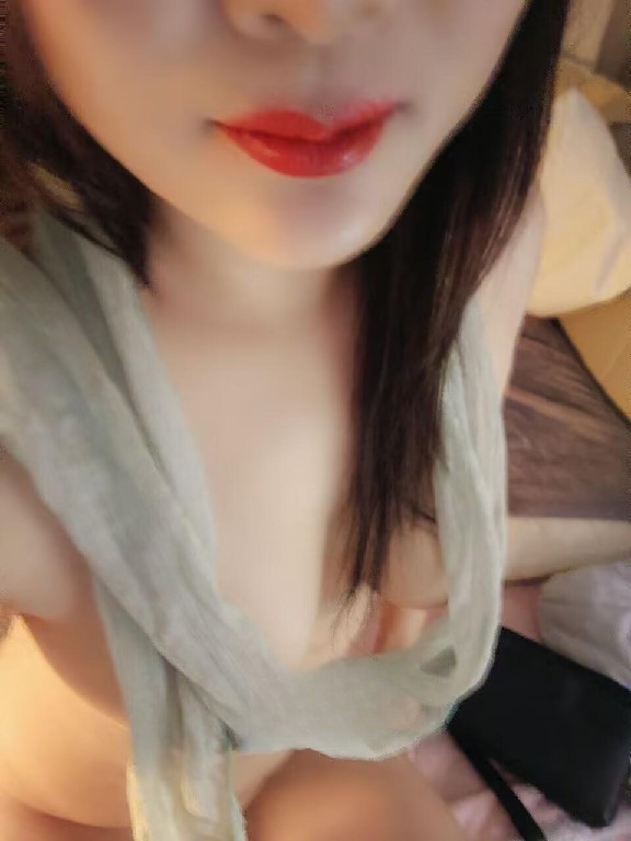 巨乳天花板梅儿