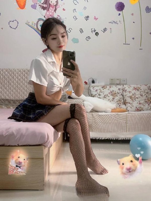 思明情调小妮子