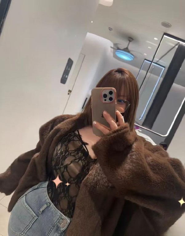 波波胸大屁股翘