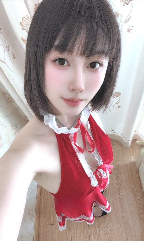 气质丰满小铃铛