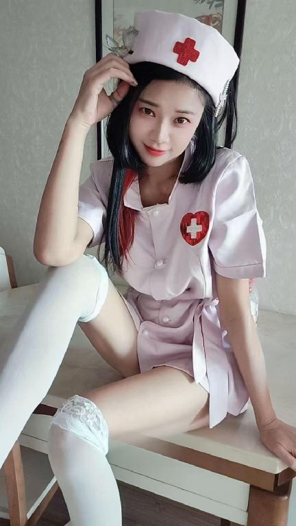 性感制服骚妹