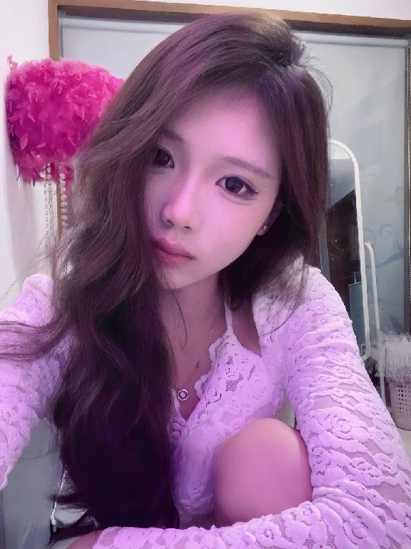 宝安高颜值性感小骚妹