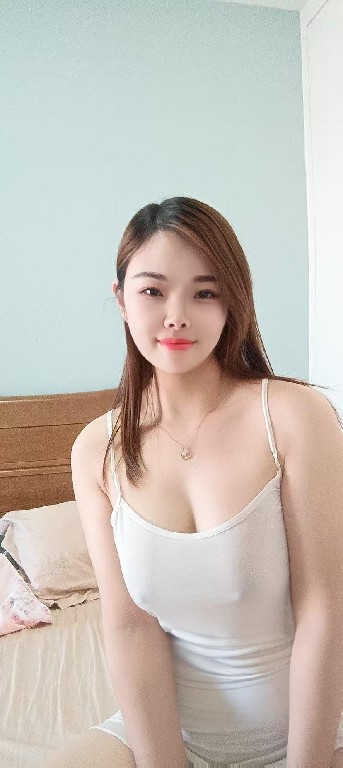 服务系少妇佩佩