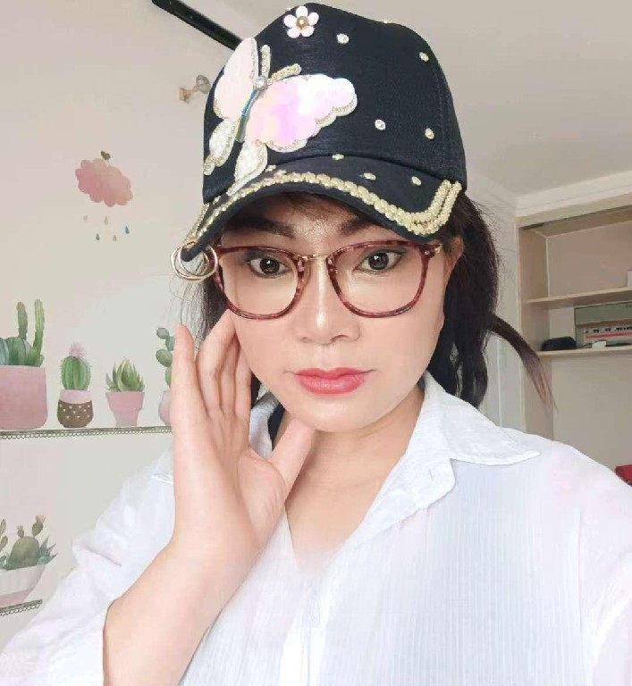 肥臀巨乳大姐姐