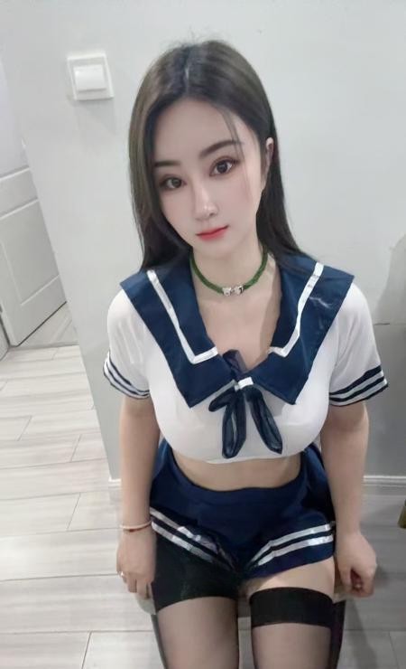 制服小骚妇