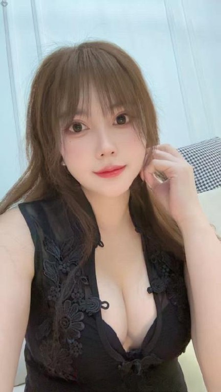 天河性感辣妹小乔