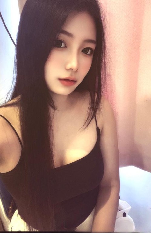 颜值反差口爆妹子